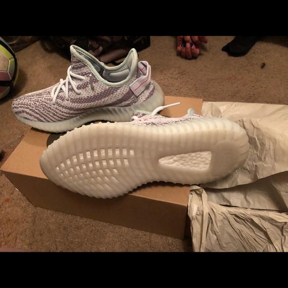 adidas Yeezy Boost 350 V2 Blue Tint - Picture 3 of 7
